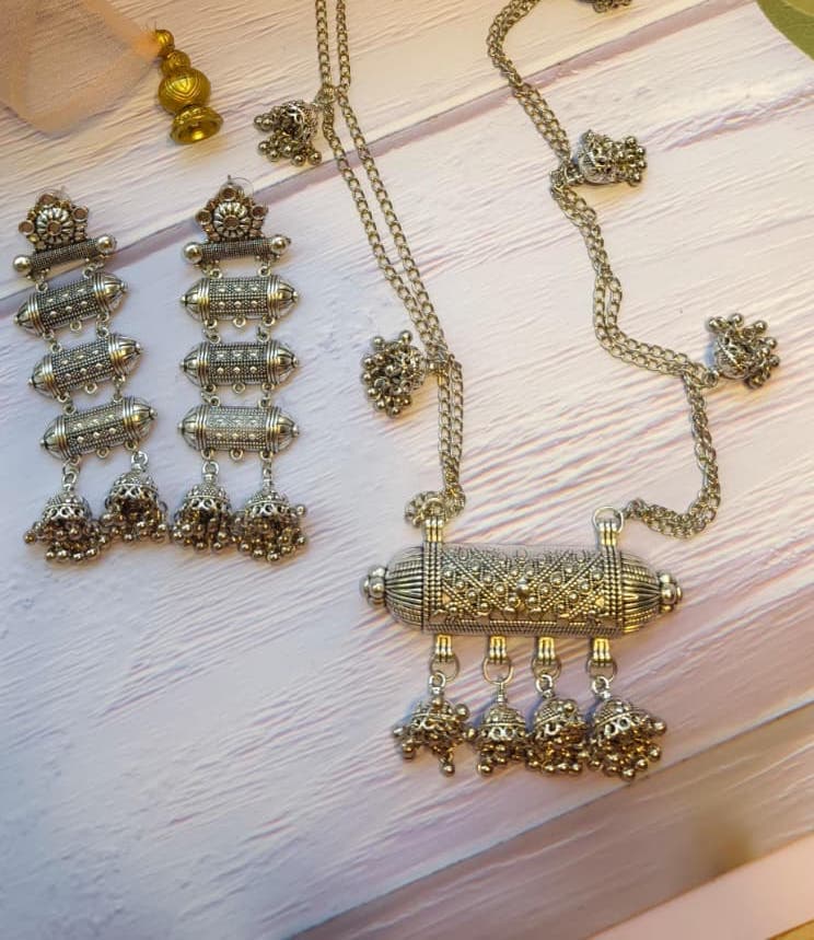 Trisha Jhumki Necklace Set