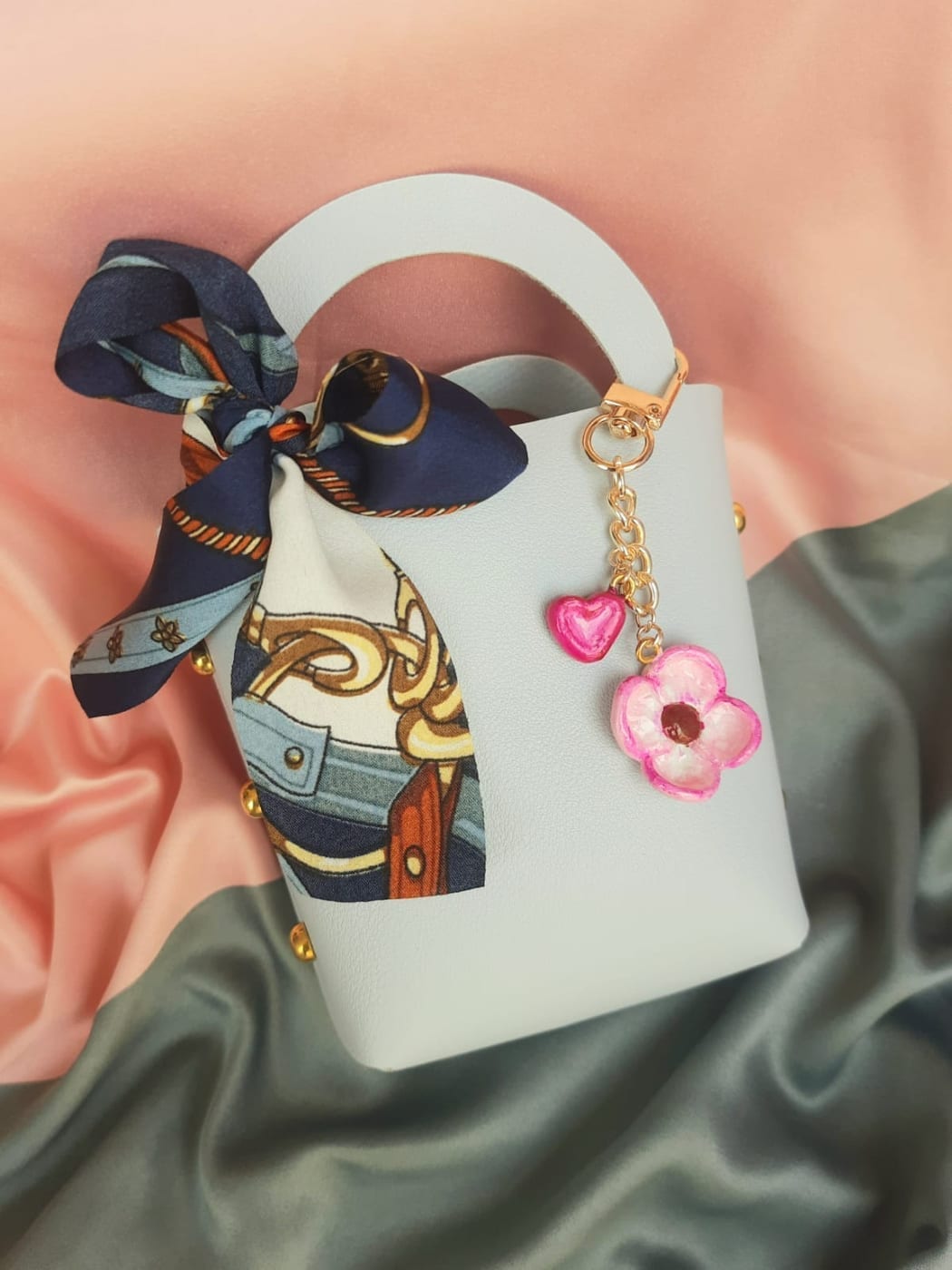 Pink flower charm 2+1